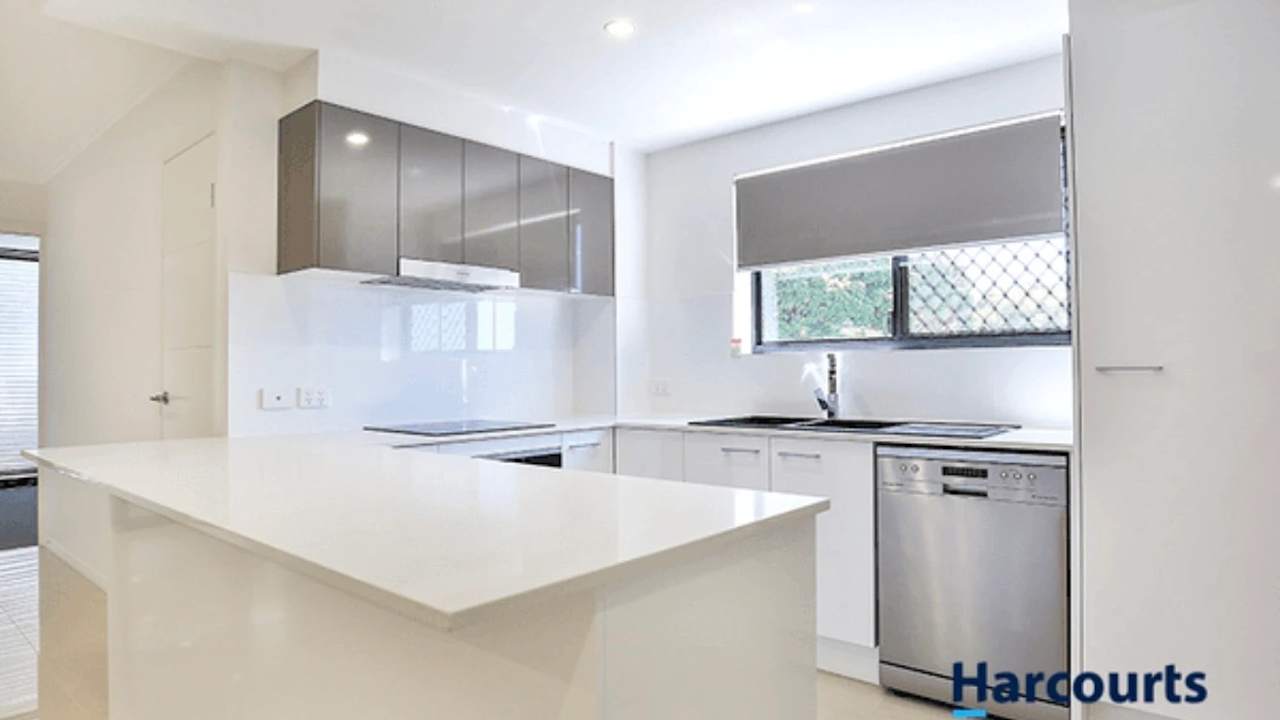 Unfurnished room with own bathroom