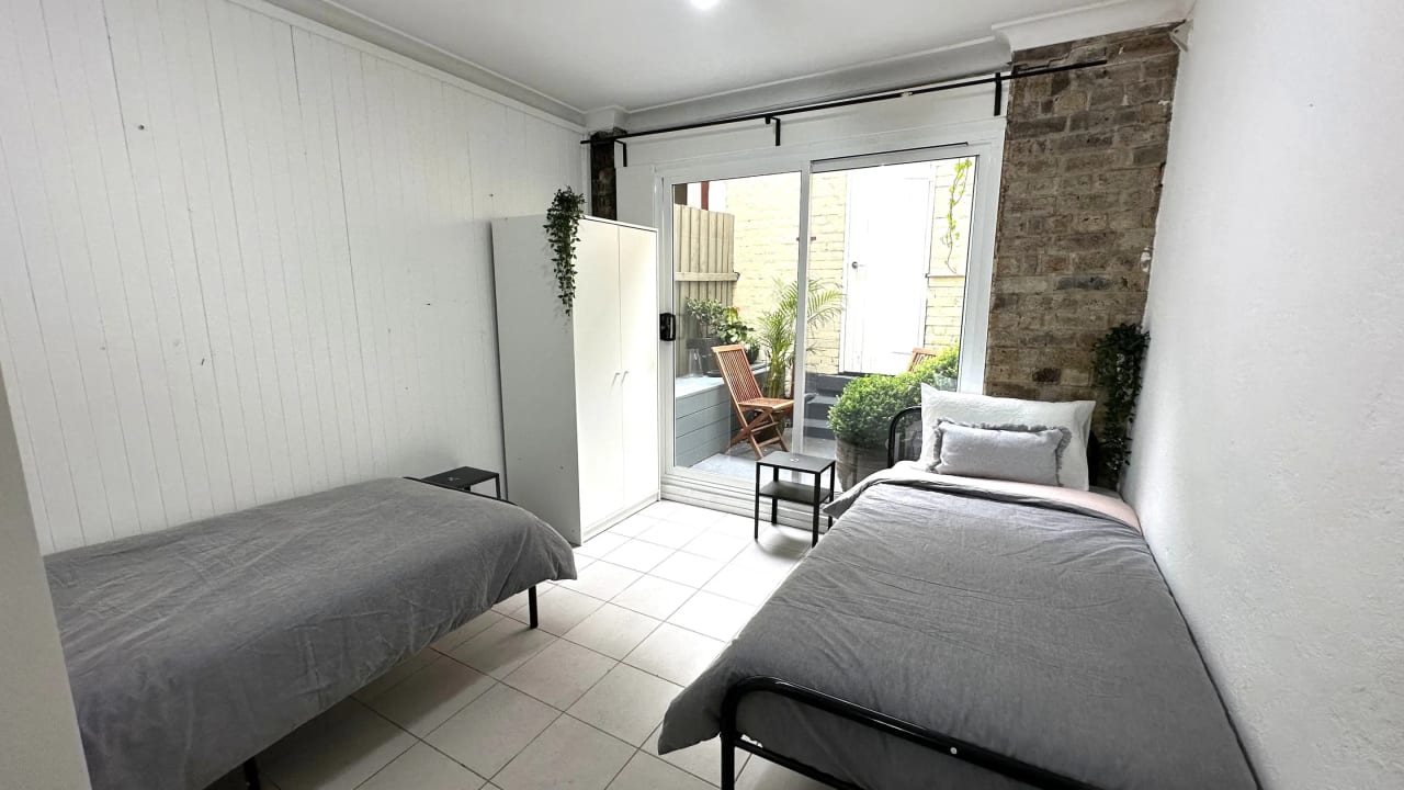 Furnished room in a share house