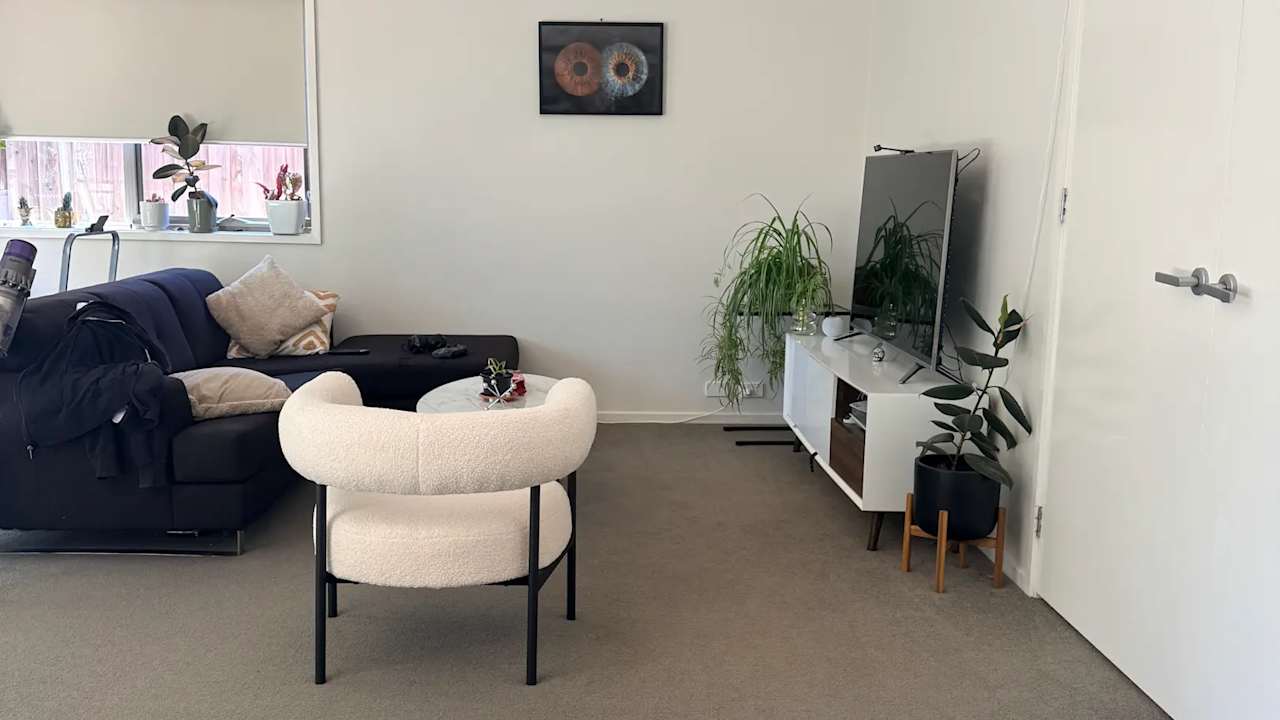 Furnished room with own bathroom