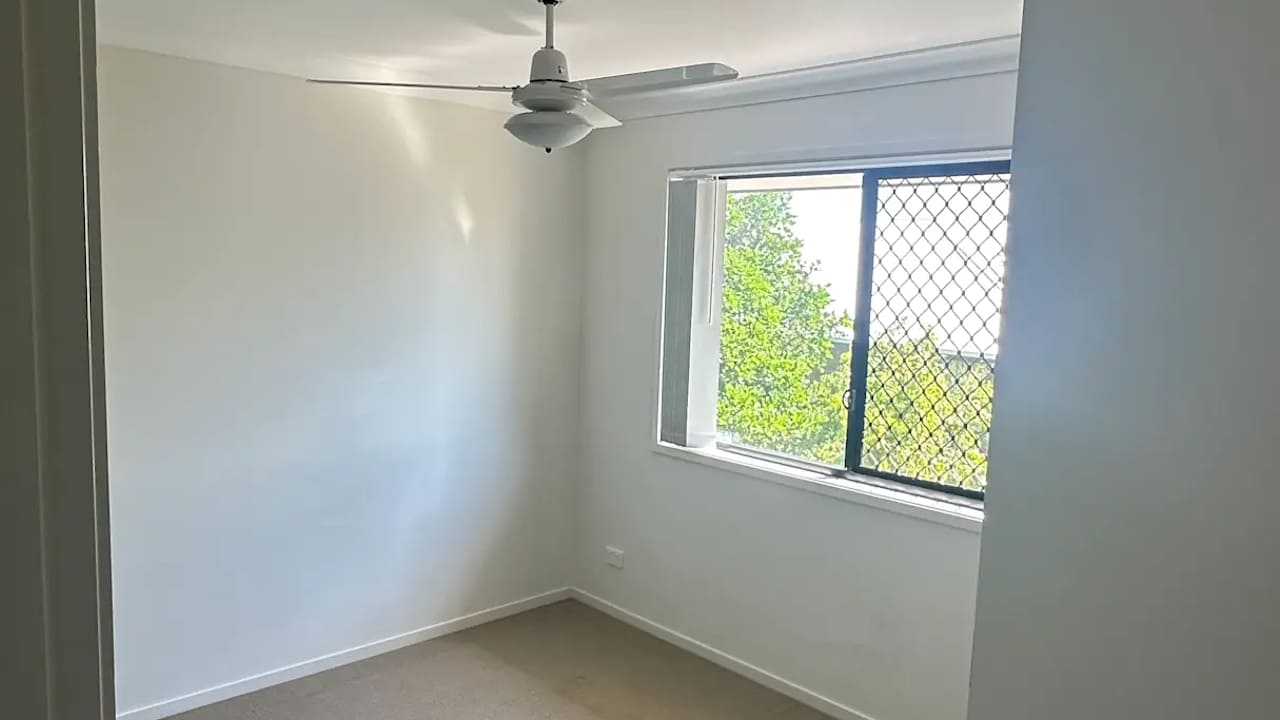 Unfurnished room with own bathroom