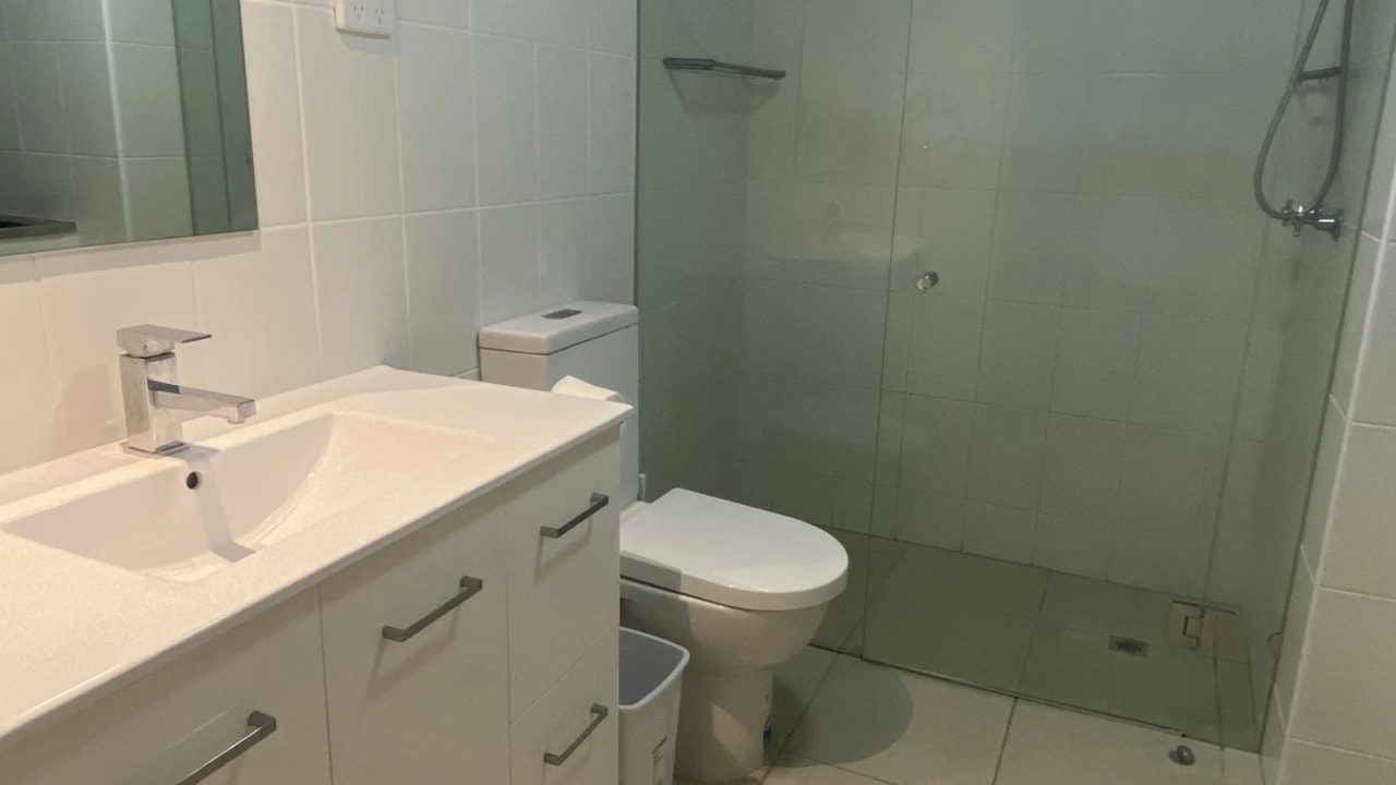 Furnished room with own bathroom