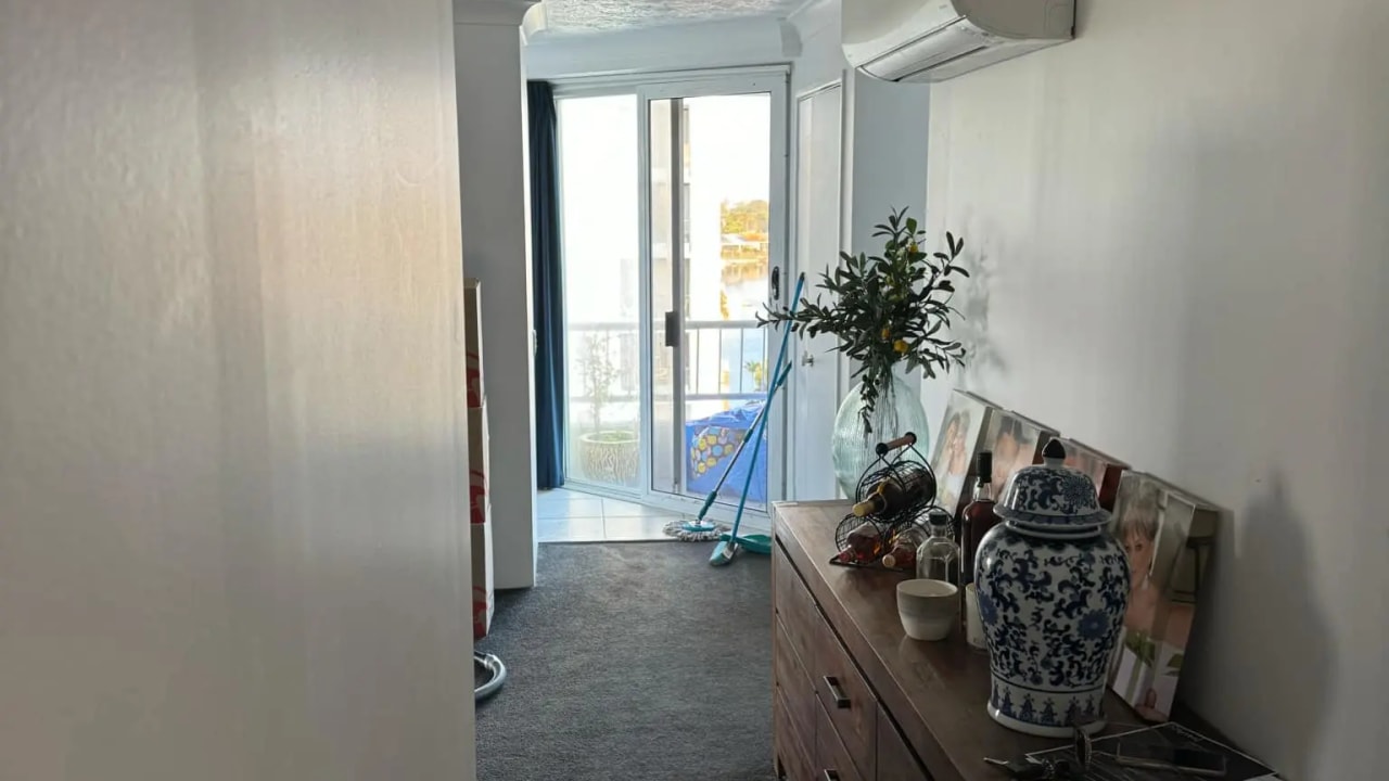 Furnished room with own bathroom