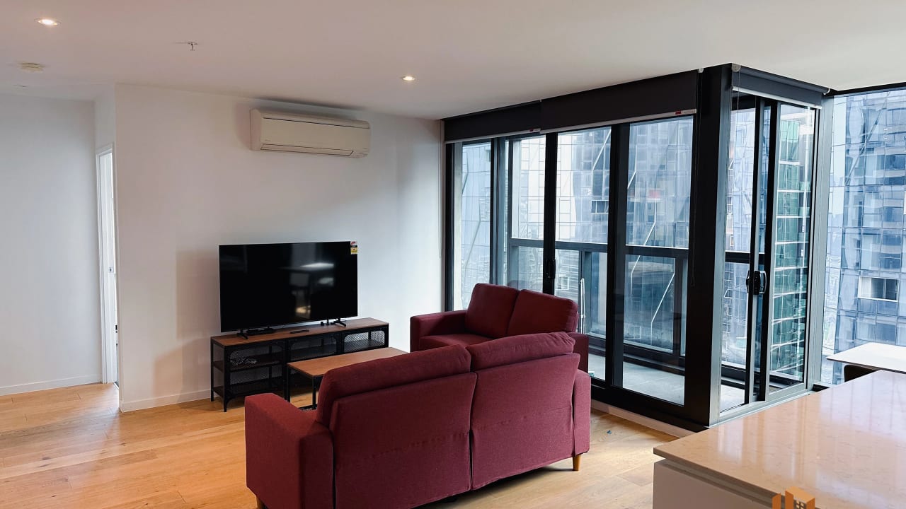 Furnished room in a flatshare