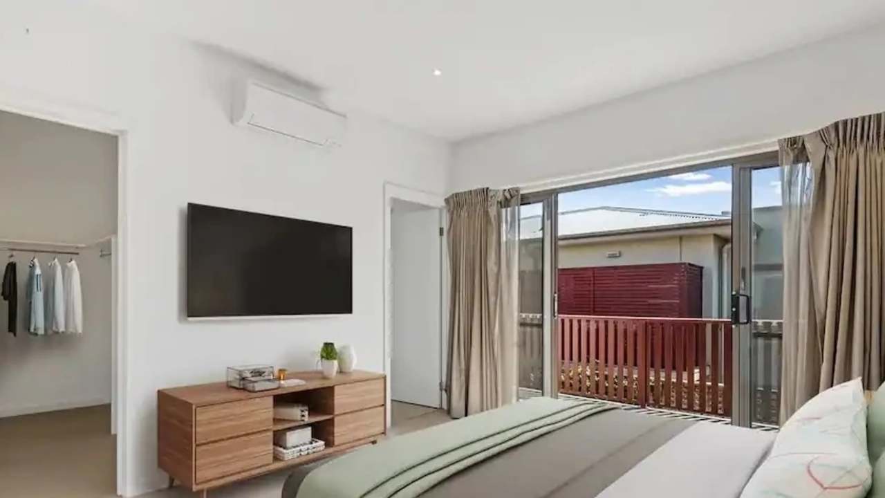 Furnished room with ensuite in a share house