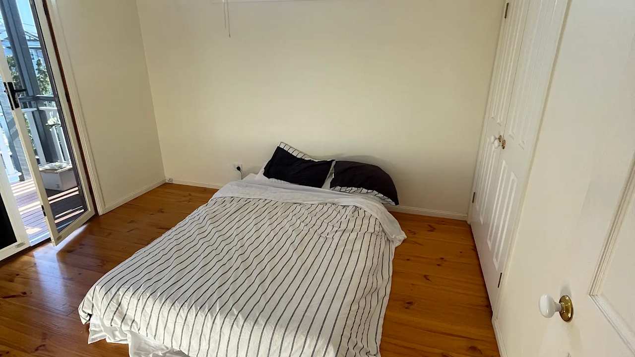 Unfurnished room with own bathroom
