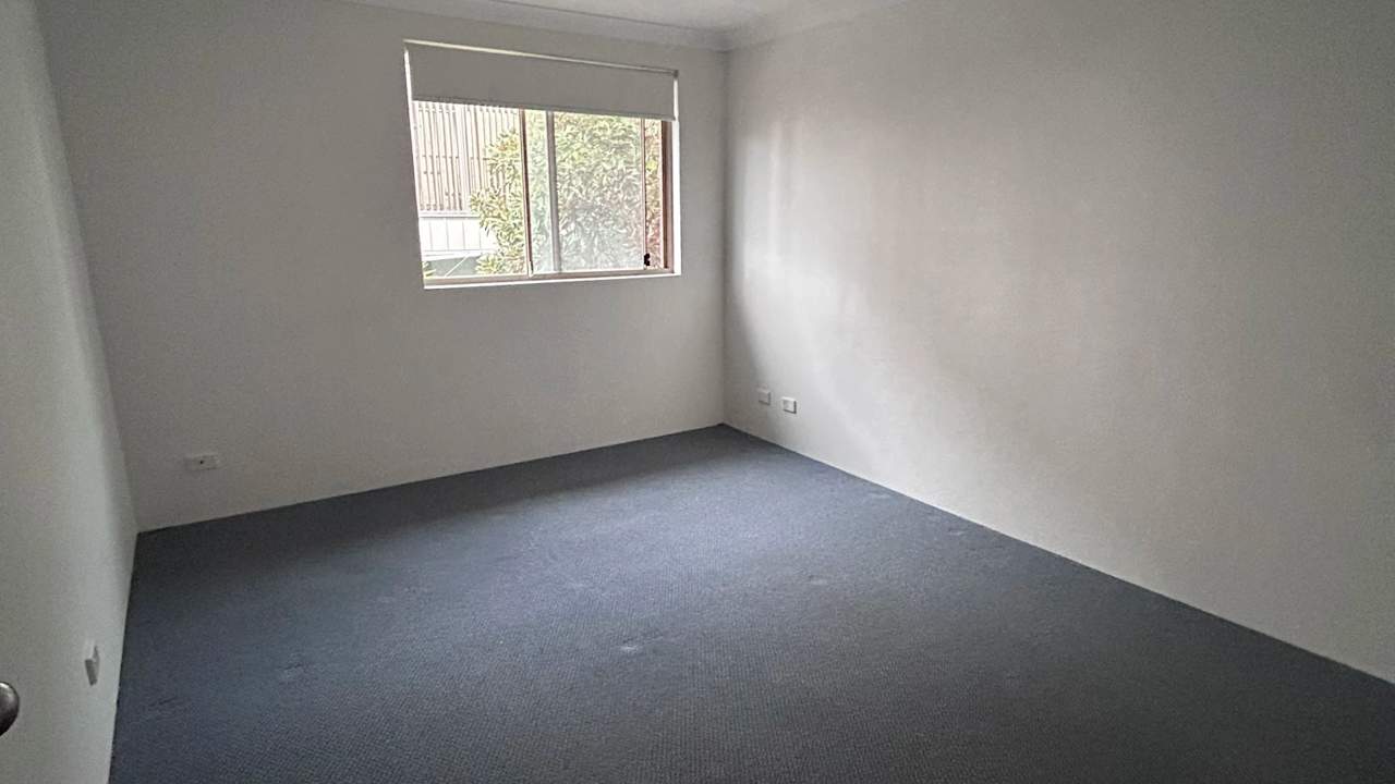 Unfurnished room in a share house