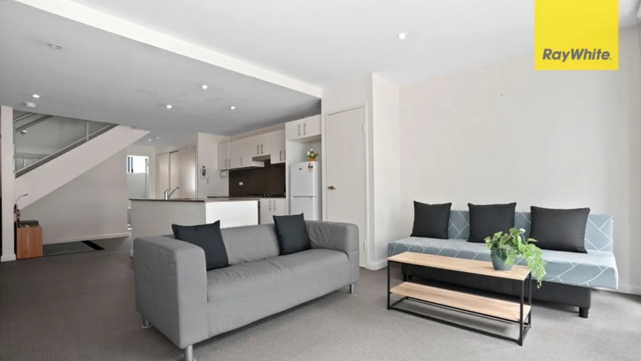 Furnished room with ensuite in a flatshare