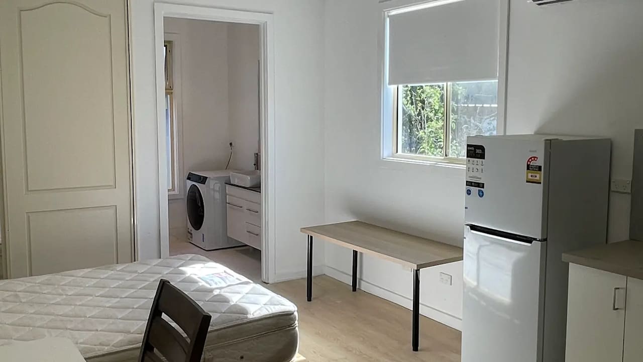 Furnished room with own bathroom
