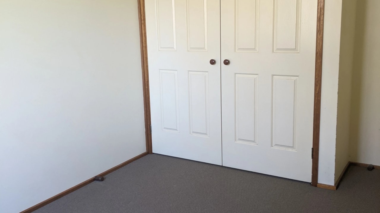 Unfurnished room in a share house