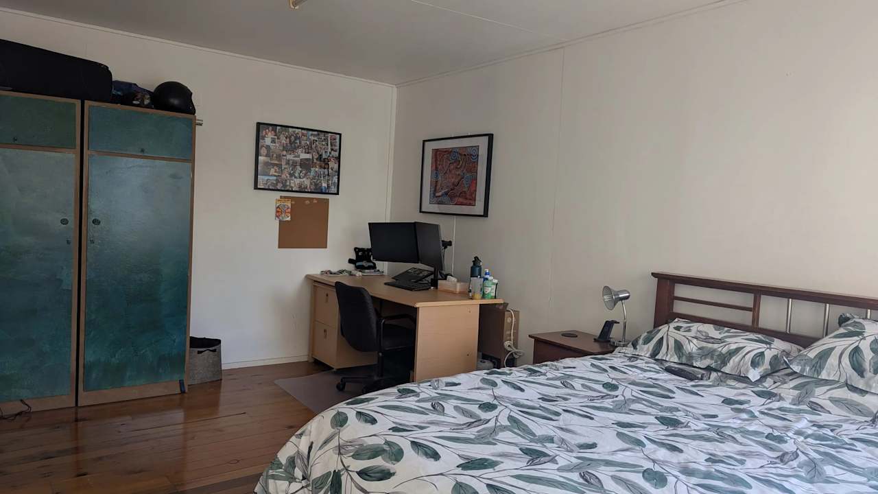 Room in a share house