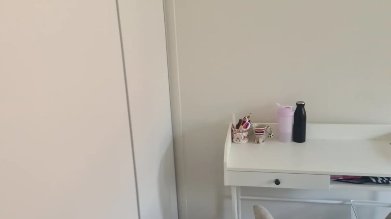 Furnished room in a share house