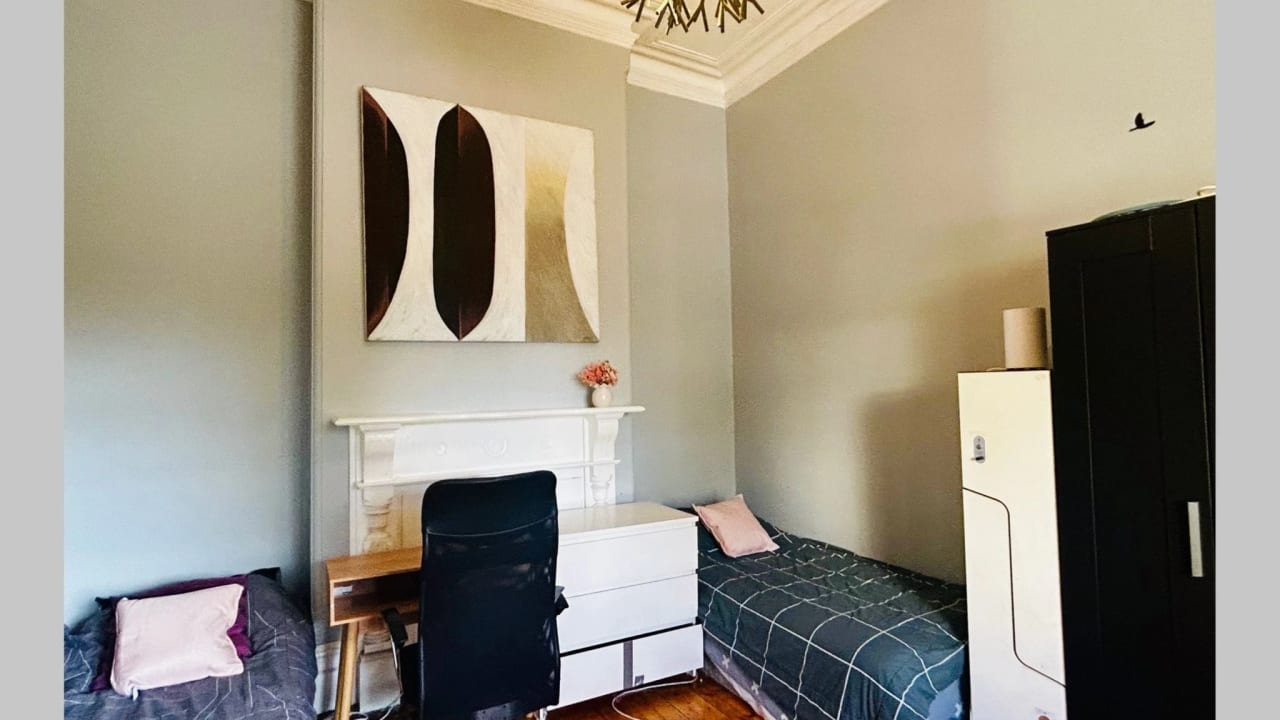 Furnished room in a share house