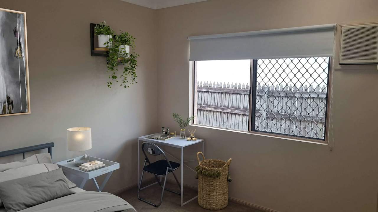 Furnished room in a share house