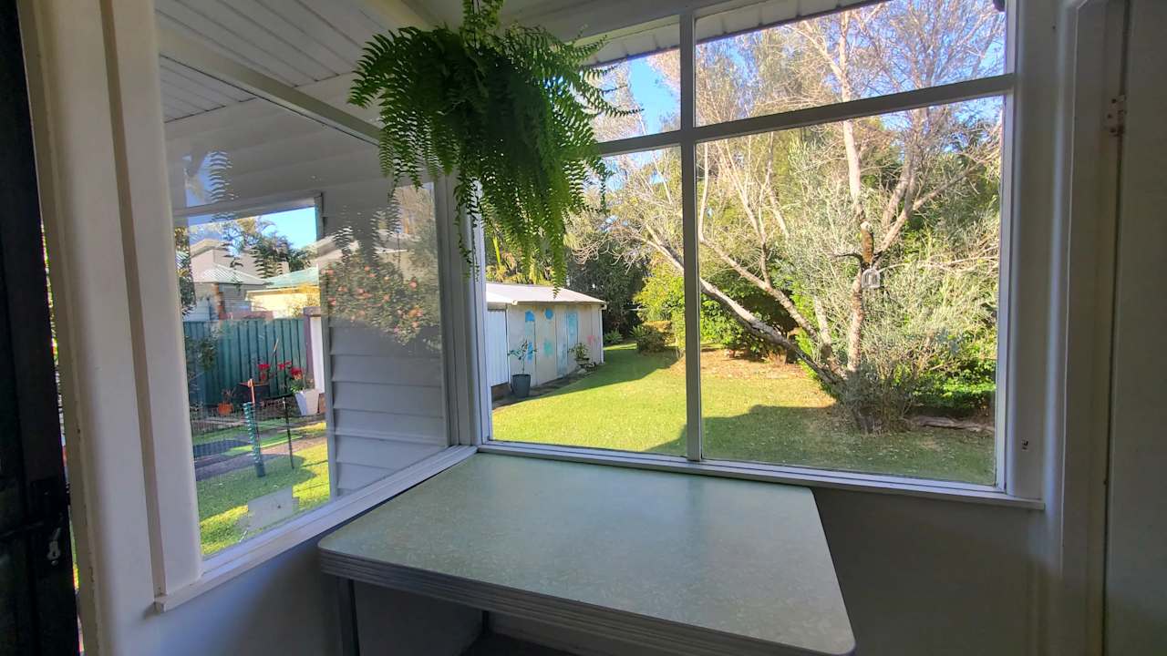 Room in a share house