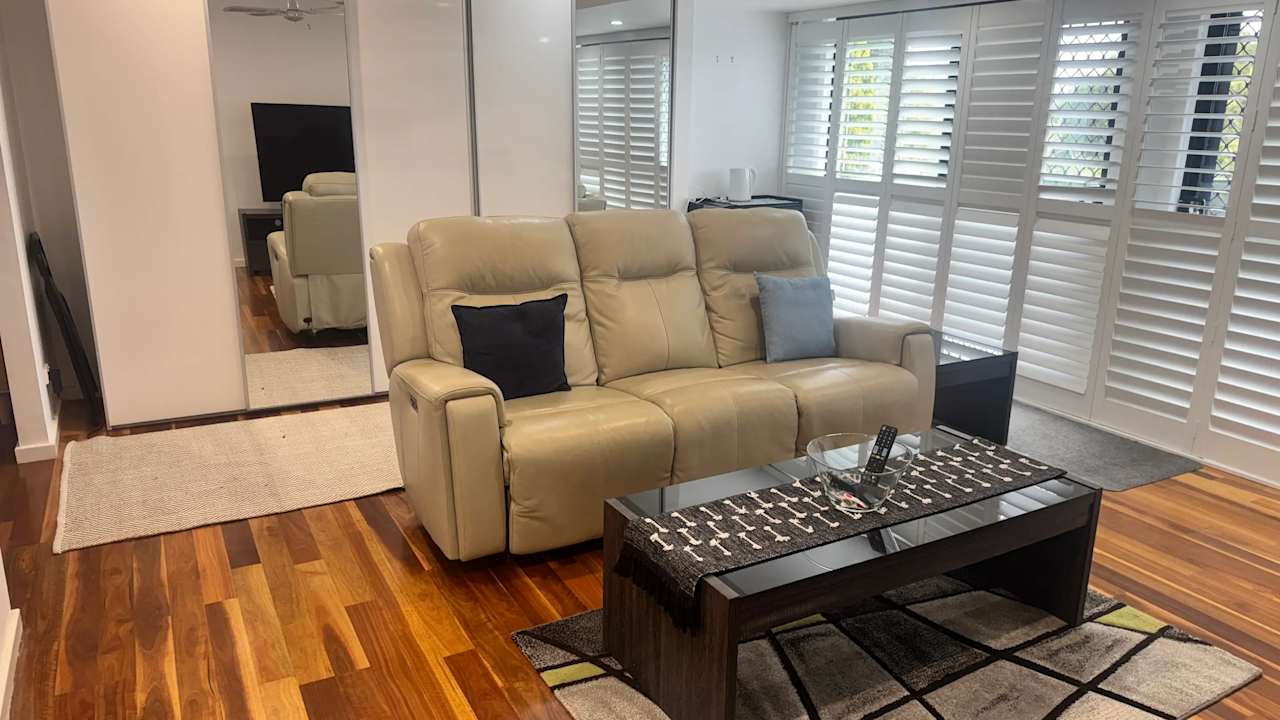 Furnished room in a share house