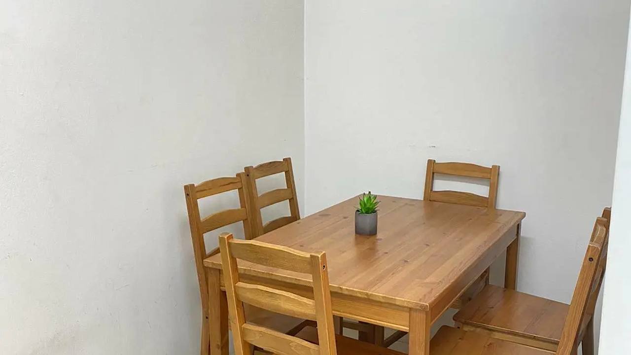 Whole property with 2 rooms for rent