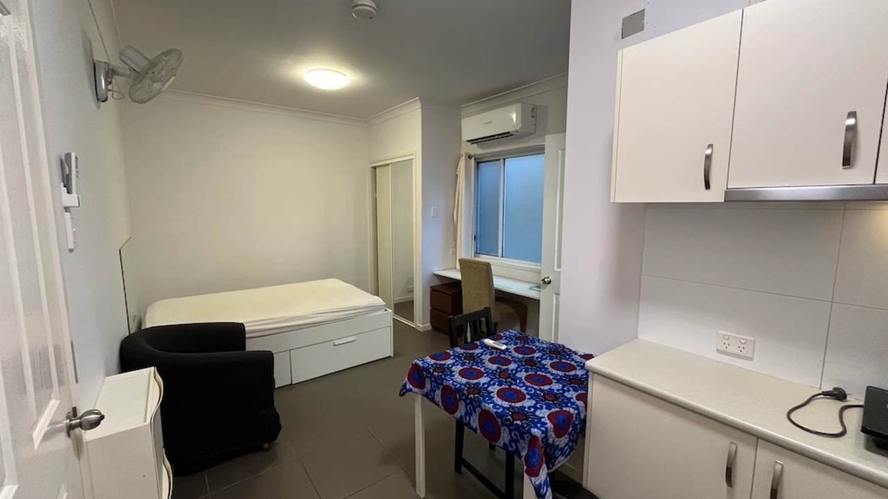 Furnished room studio flat for rent