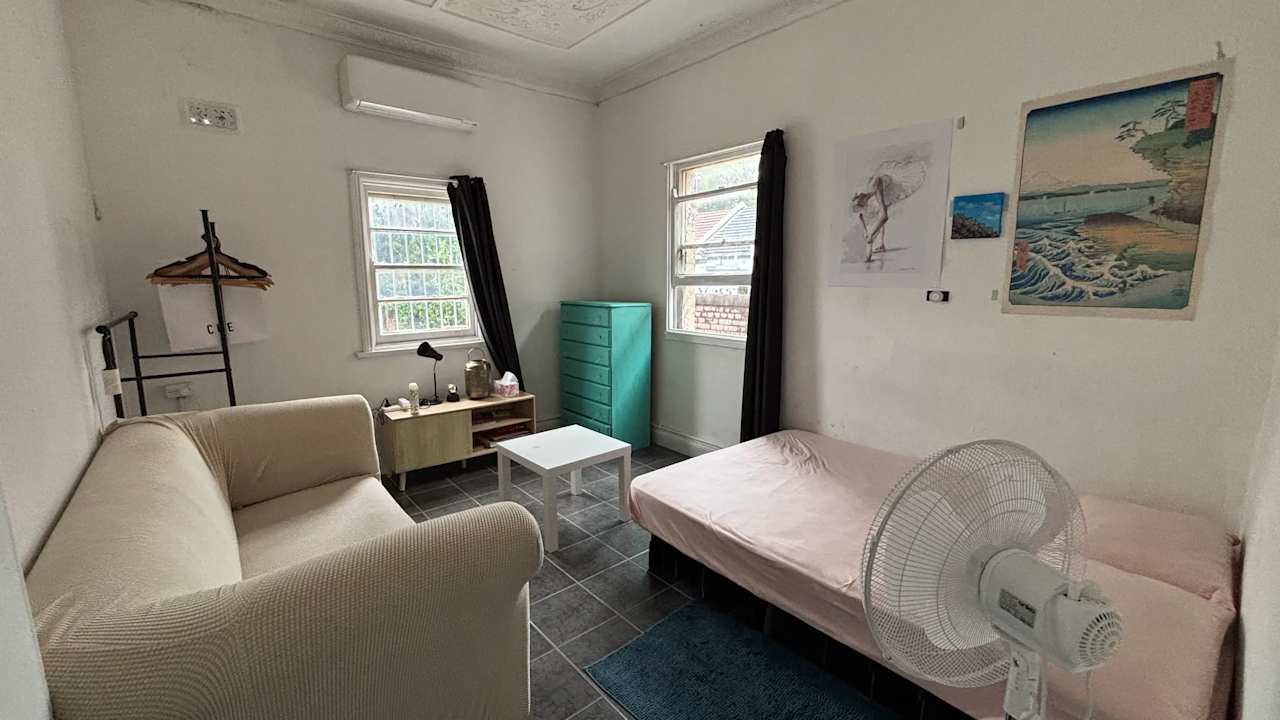 Furnished room studio flat for rent