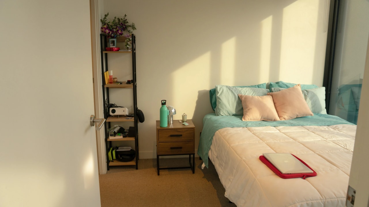 Furnished room with own bathroom