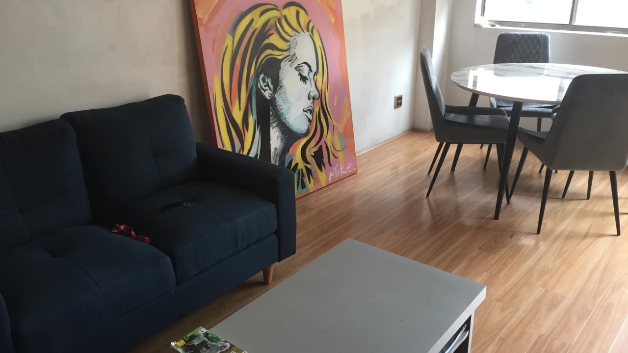 Furnished room in a flatshare