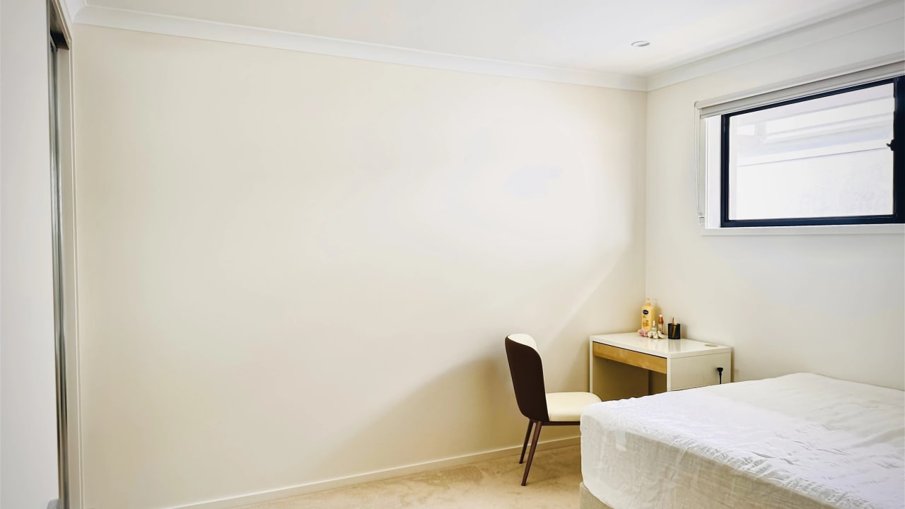 Room in a share house