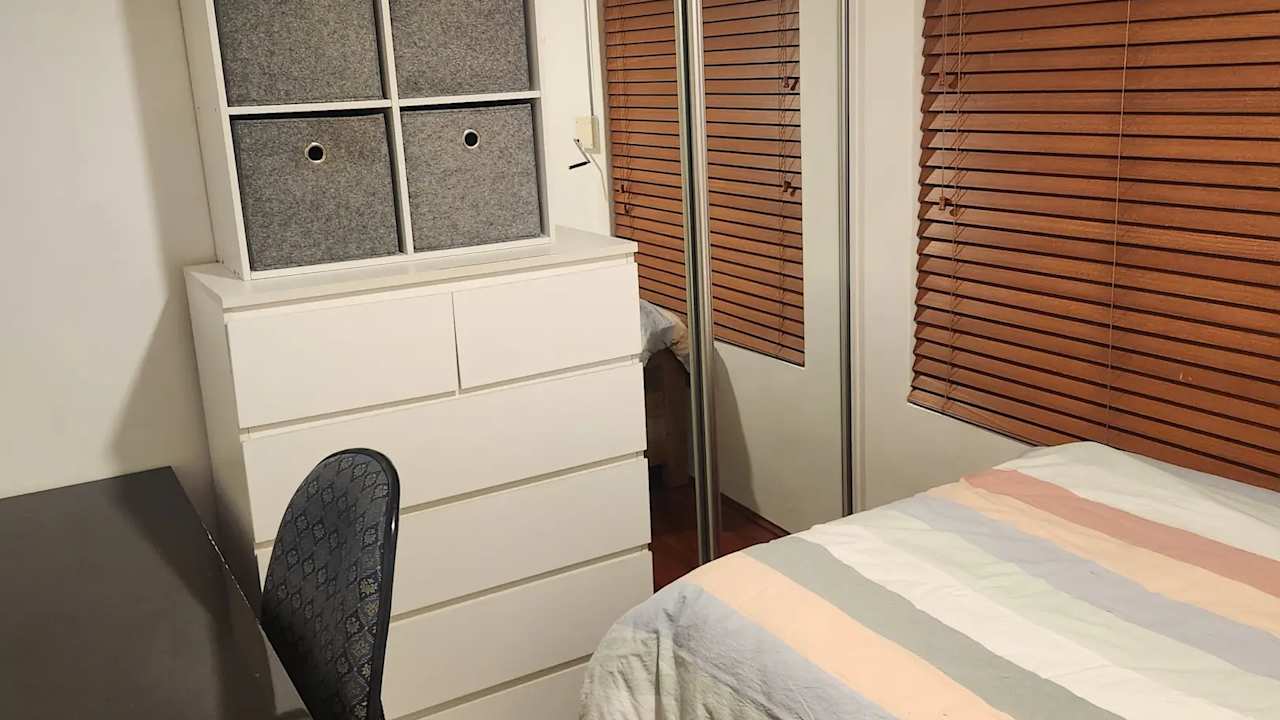 Furnished room in a share house