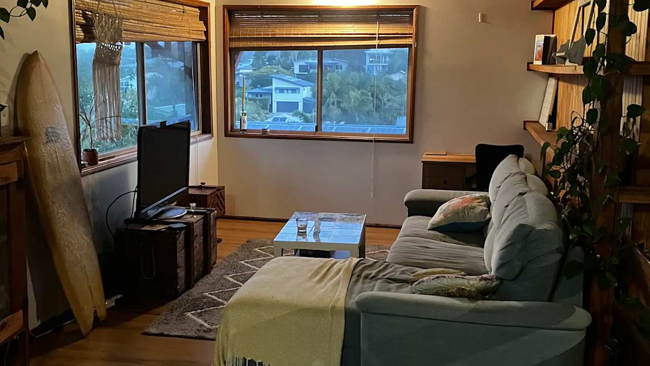 Furnished room in a share house