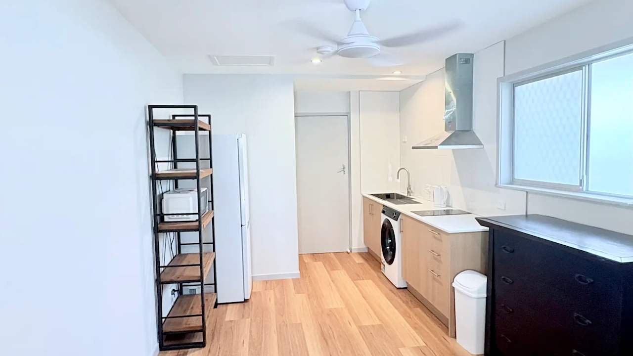 Furnished room studio flat for rent