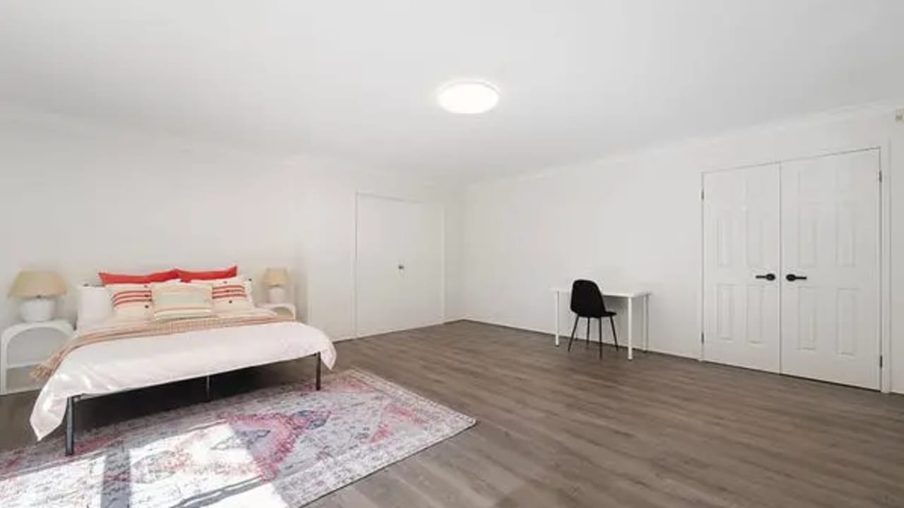 Furnished room with own bathroom