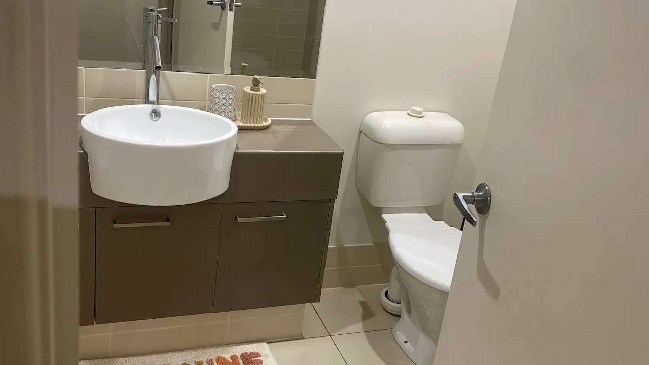 Furnished room with own bathroom