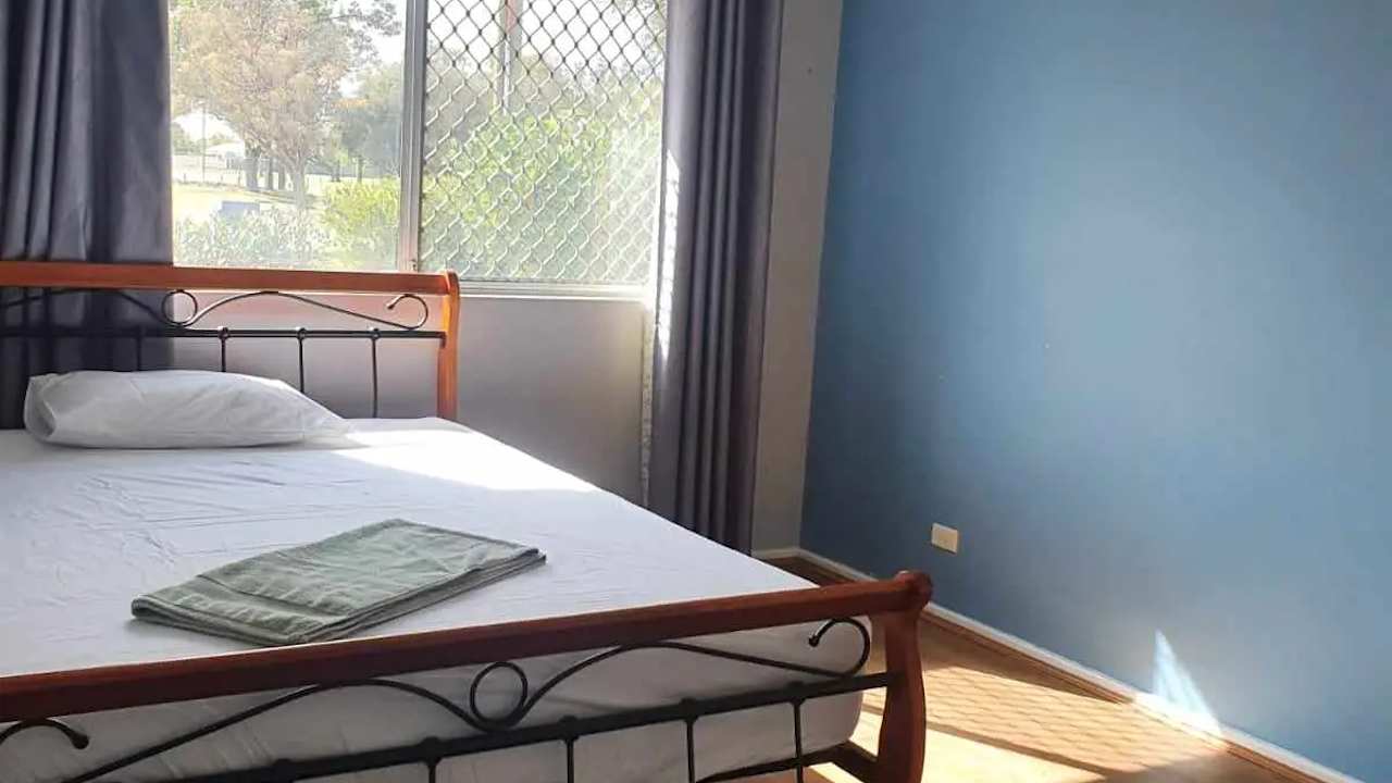 Room in a share house