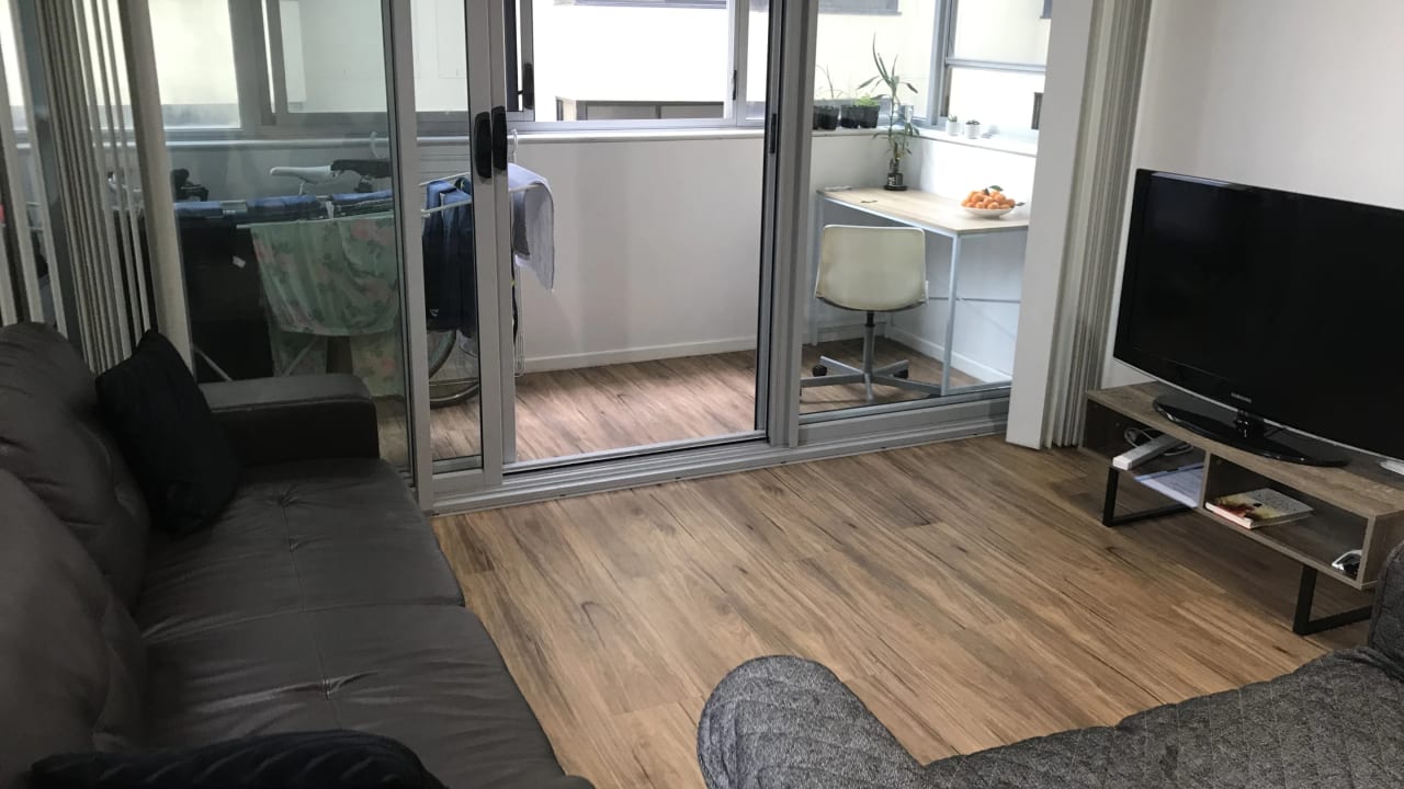 Furnished room in a flatshare