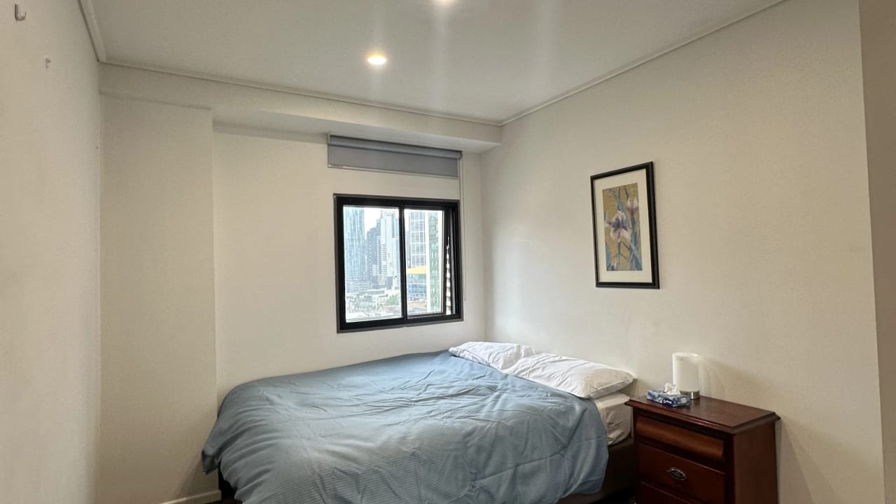 Furnished room in a flatshare