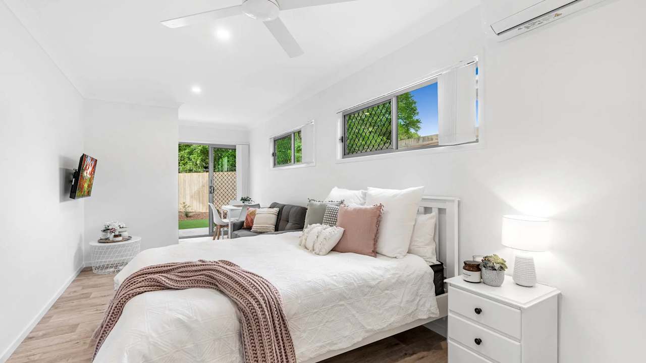 Furnished room studio flat for rent