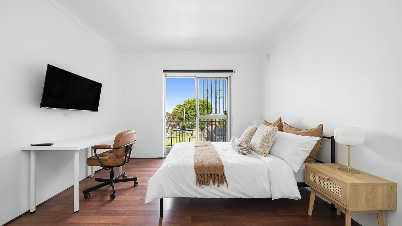 Room with ensuite in a share house