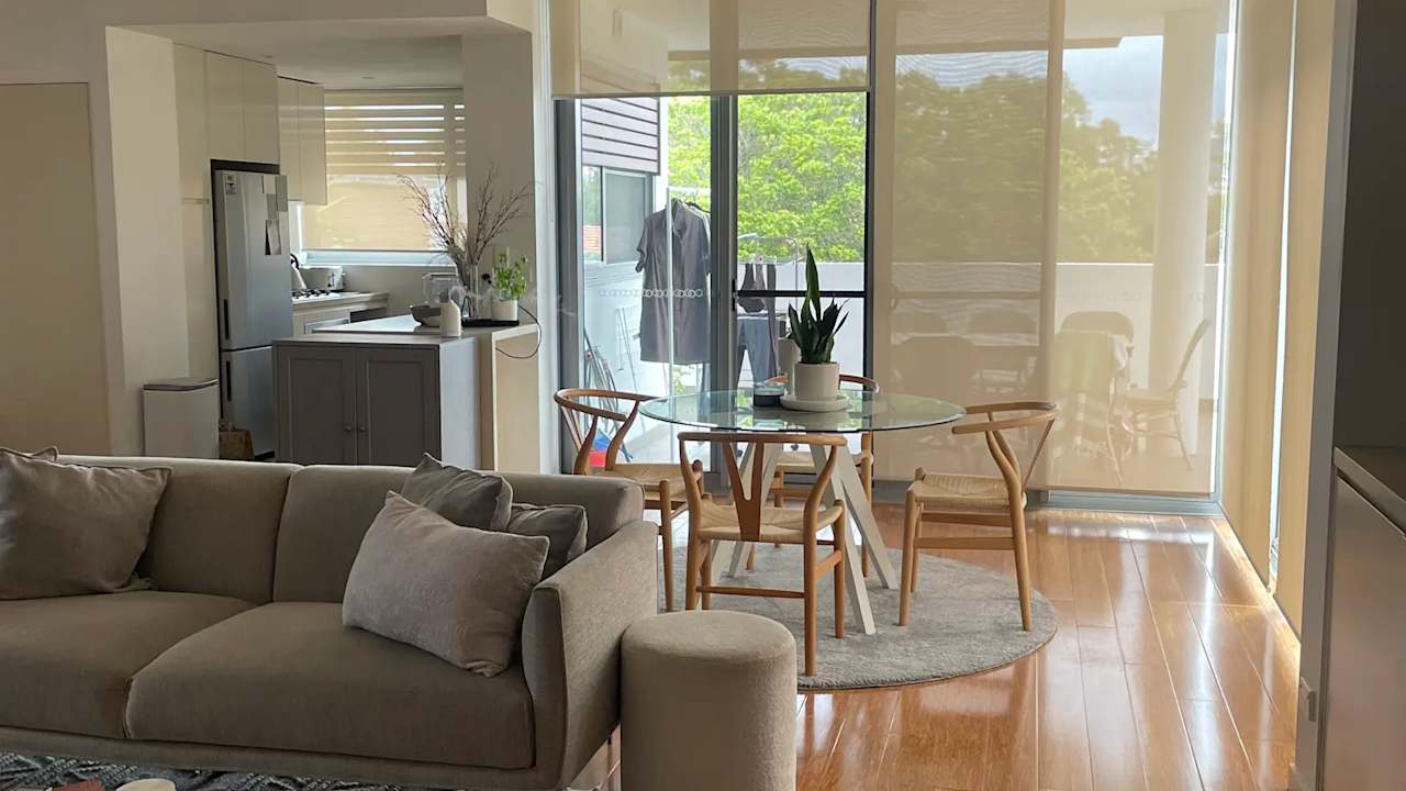 Unfurnished room with own bathroom