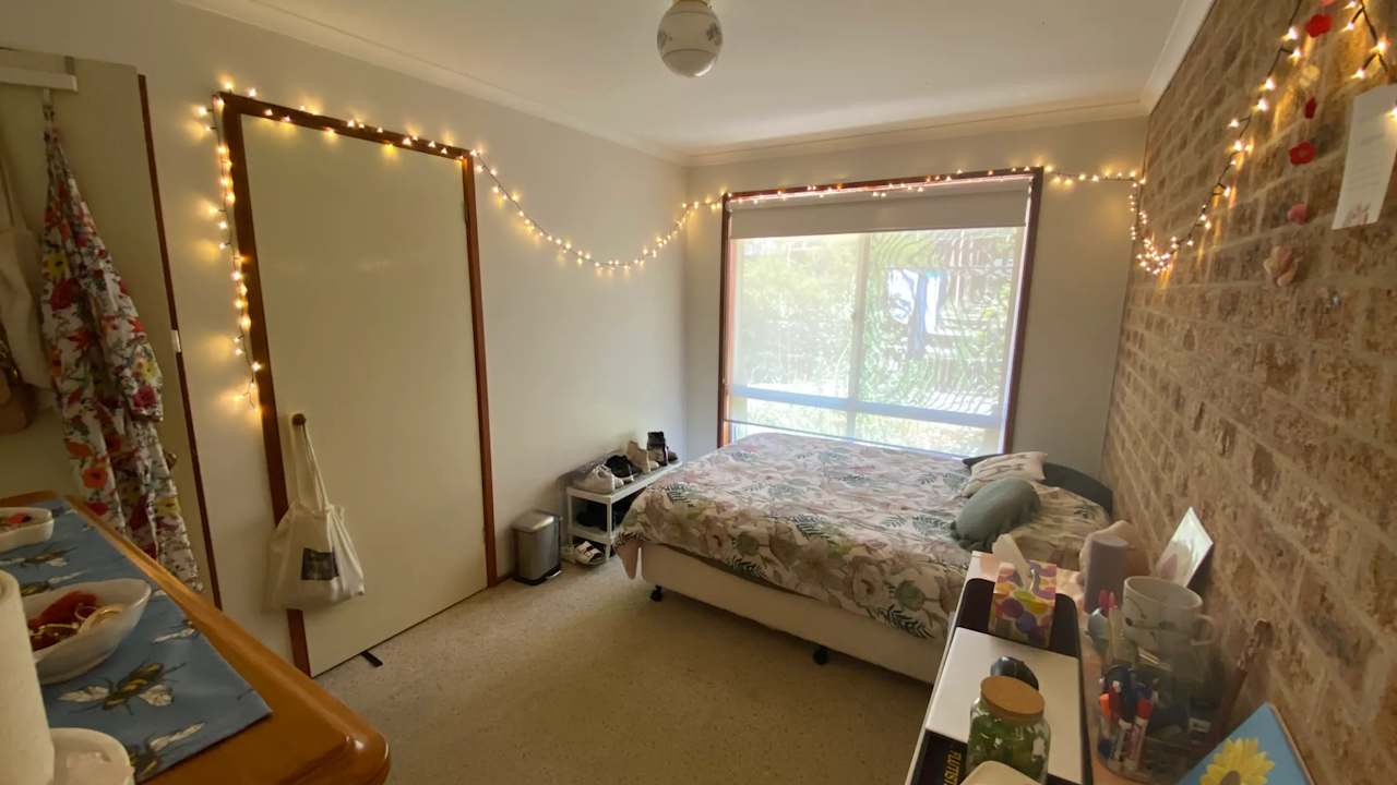 Room in a share house