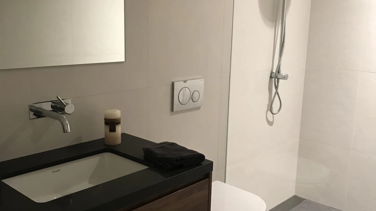Furnished room with own bathroom