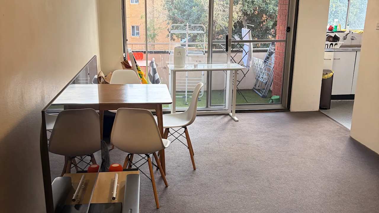 Furnished room in a share house
