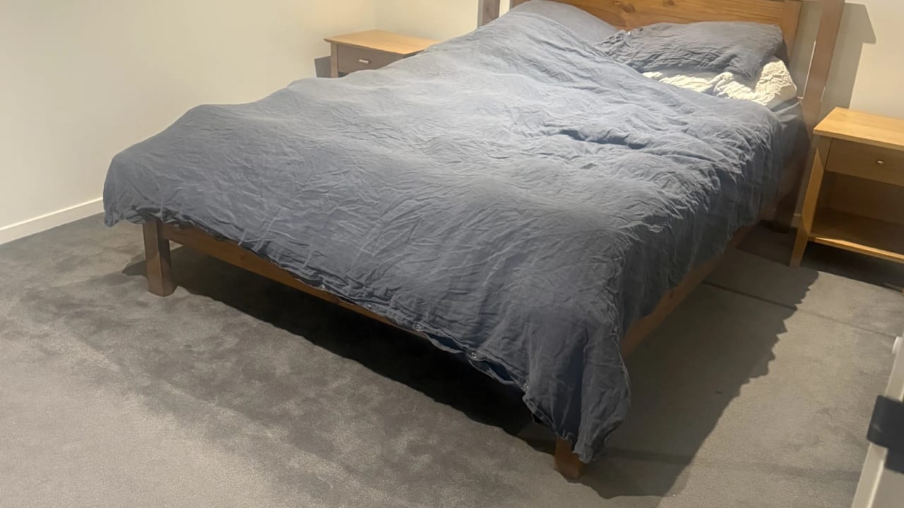 Furnished room with own bathroom