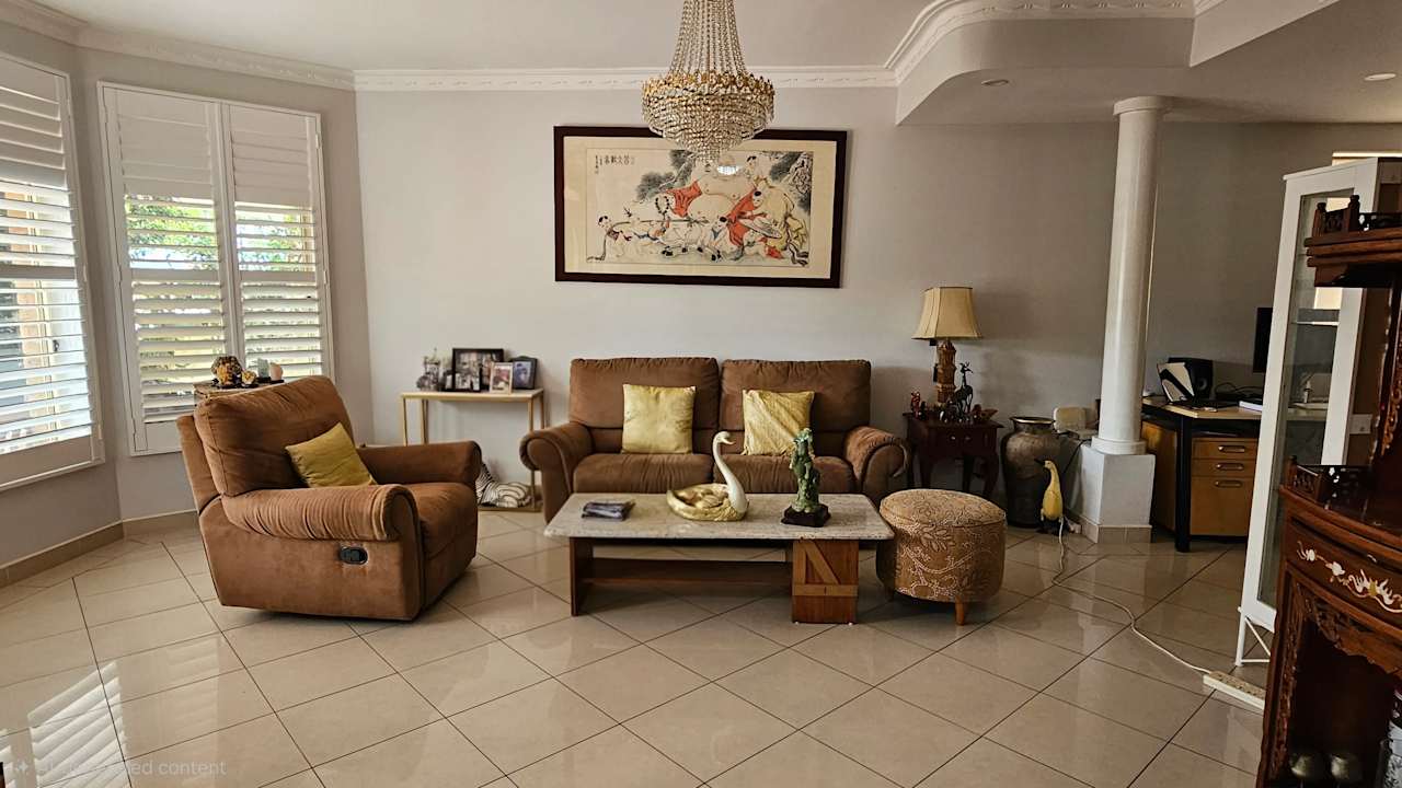 Room in a share house