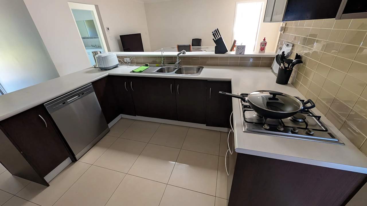 Furnished room in a share house