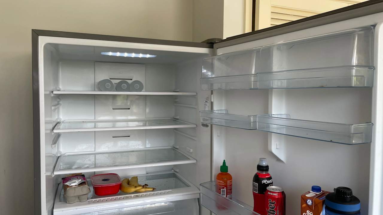 Unfurnished room in a share house