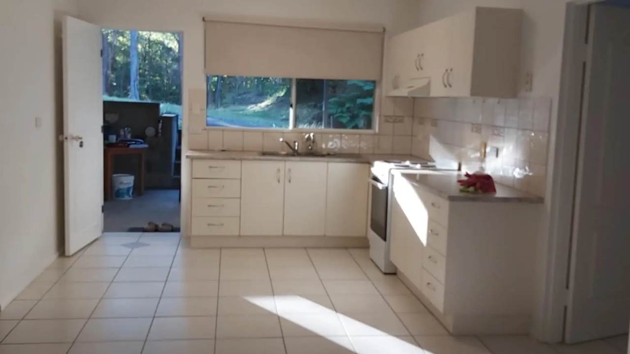 Unfurnished room granny flat for rent