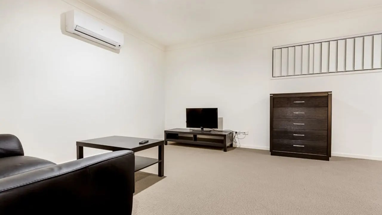 Furnished room studio flat for rent