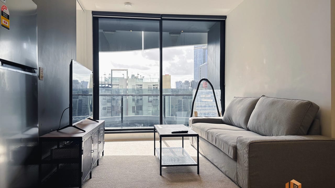 Furnished room with own bathroom