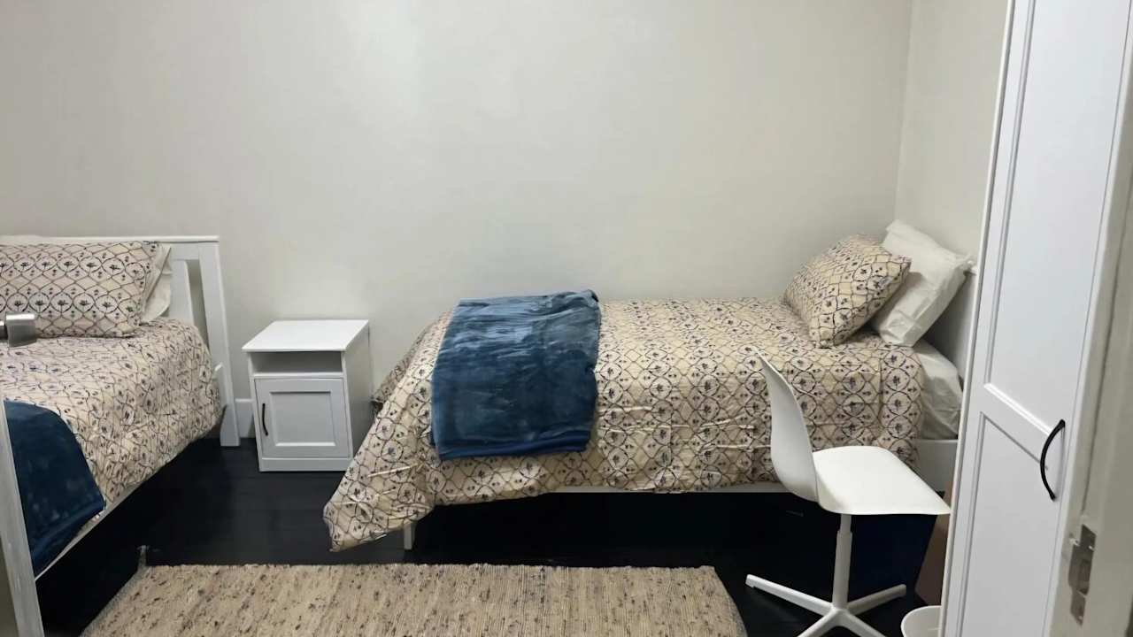 Furnished room in a share house