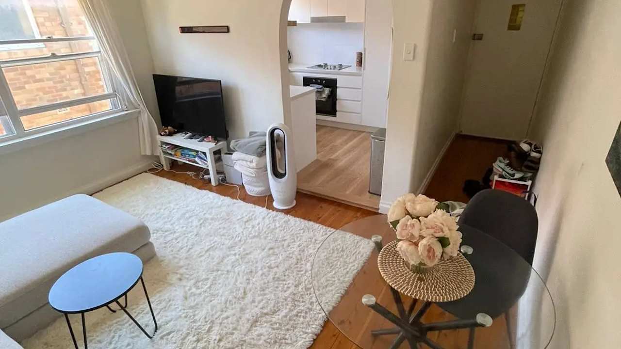 Whole property with 2 rooms for rent