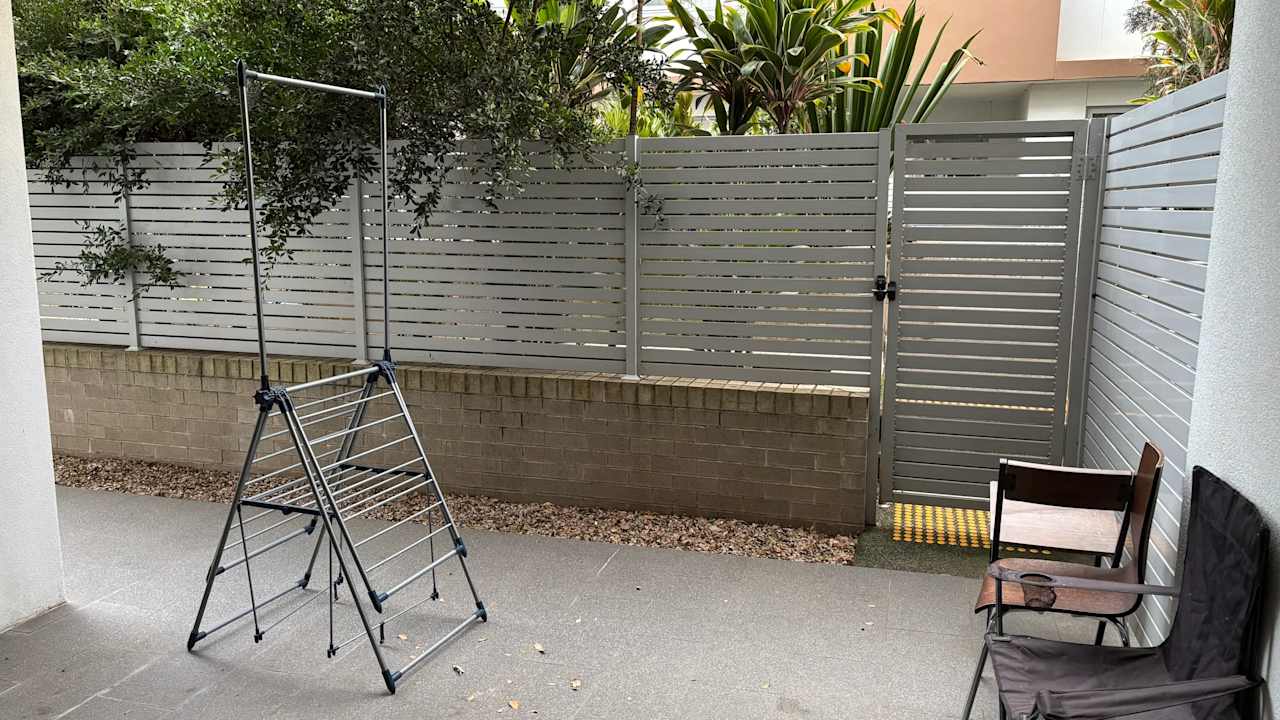 Unfurnished room with ensuite in a flatshare