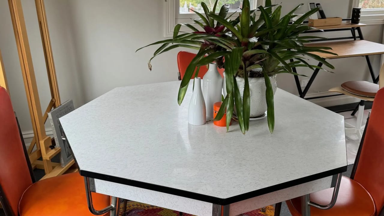 Furnished room studio flat for rent